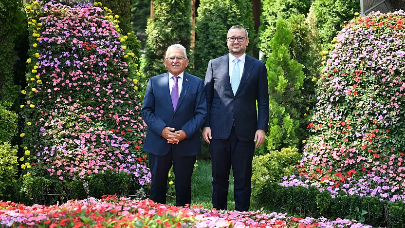 Büyükkılıç, merkez bankası başkanı Karahan'ı makamında ağırladı