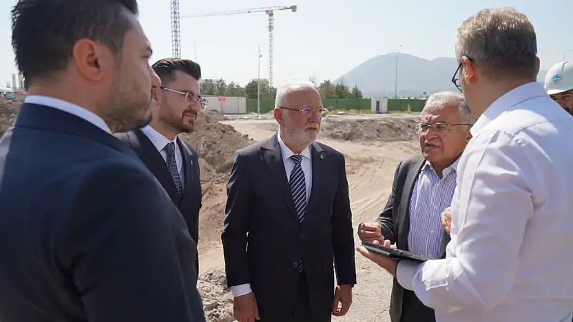 Büyükkılıç ve Elitaş, Kartal Katlı Kavşağı Projesini Yerinde İnceledi
