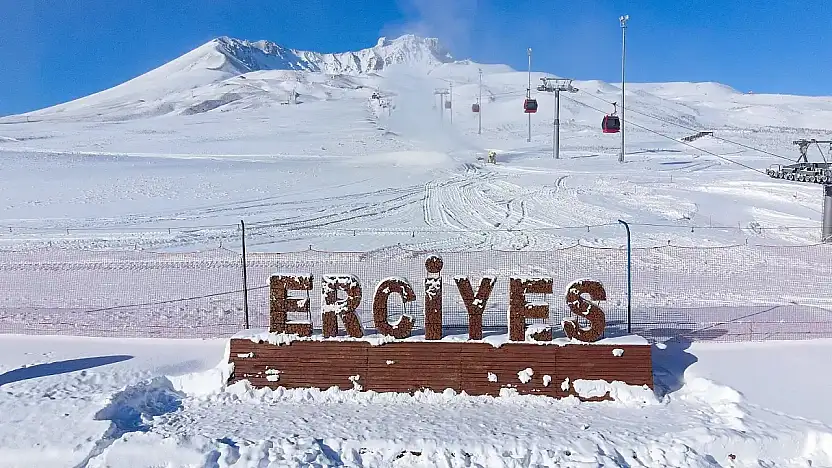 Erciyes'te Kar kalınlığı 203 santimetreye ulaştı