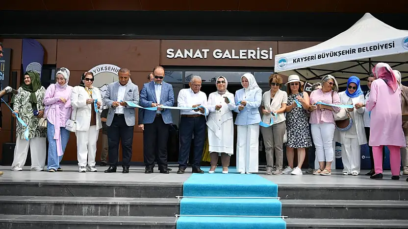 KAYMEK yıl sonu sergisi'nde el emeği göz nuru eserler büyüledi