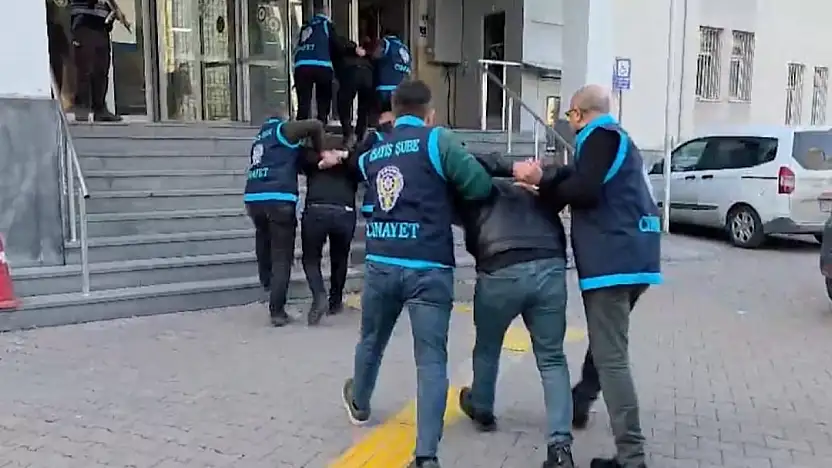 Kayseri'de yol verme kavgası: 3 şüpheli gözaltında