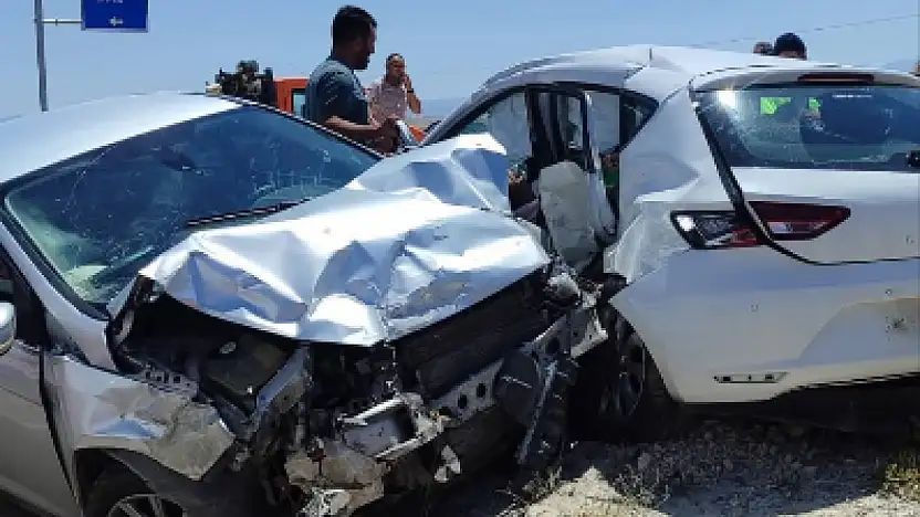 Kayseri-Malatya Yolunda Feci Kaza: 2 Ölü, 9 Yaralı