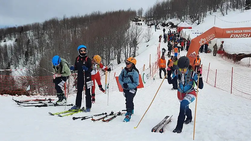 Kayserili kayakçılardan 20 madalya