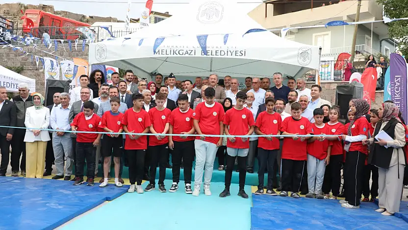 Melikgazi'de Mimarsinan Erva spor okulu açıldı