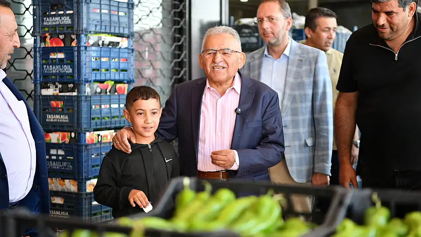 Memduh Büyükkılıç'tan hal kompleksi esnafına ziyaret
