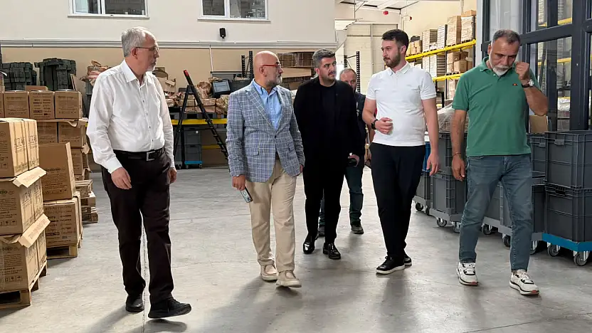 Milletvekili Cıngı'dan Auran Kozmetik'e Ziyaret