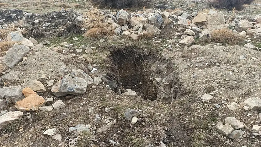 Soğulcak Yaylası'nda karlar eridi, kaçak kazılar ortaya çıktı