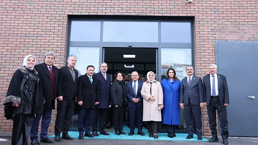 TBMM Heyetinden Alzheimer merkezi'ne tam not