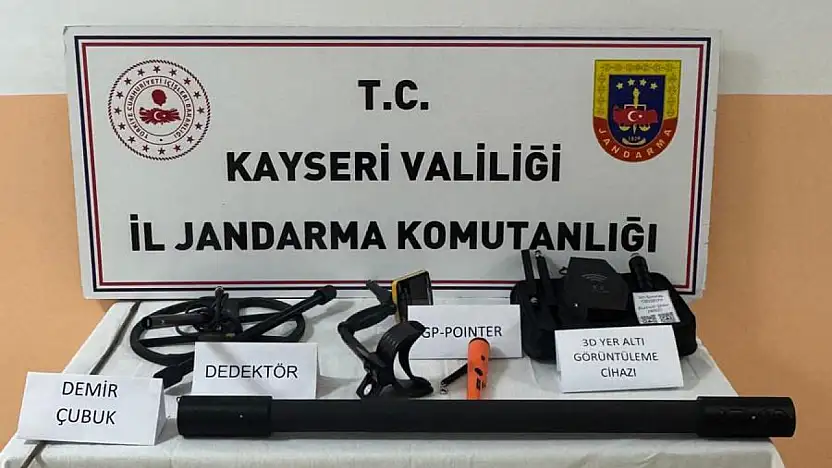 Tomarza'da kaçak kazıya suçüstü: 3 gözaltı