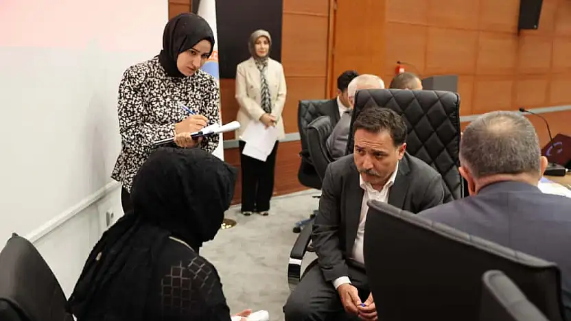 Vali Çiçek vatandaşlarla buluştu