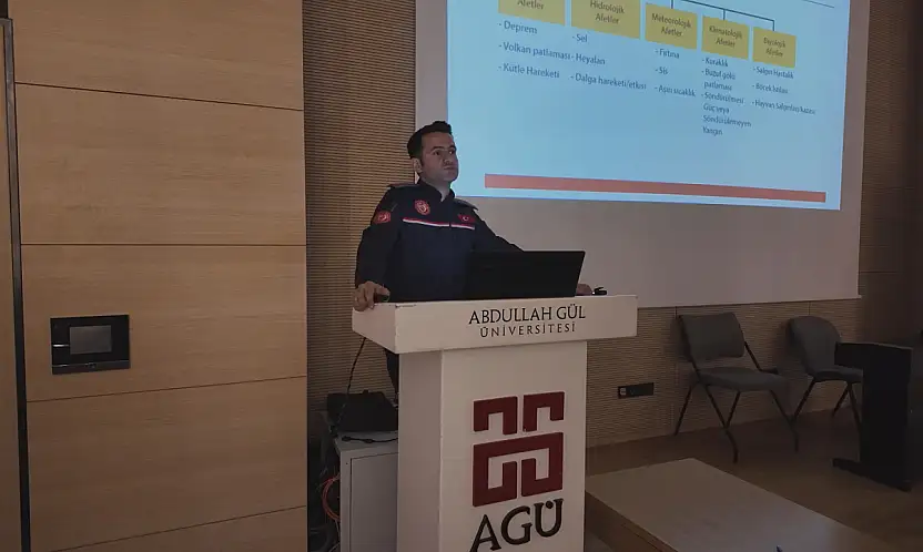 AGÜ'de afet ve yangın farkındalık eğitimi
