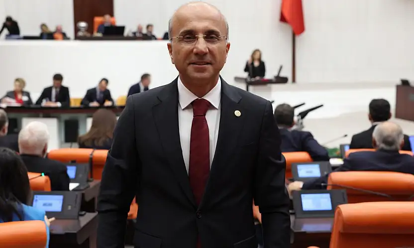 Aşkın Genç'ten Sülük Gölü İçin Kuraklık Uyarısı