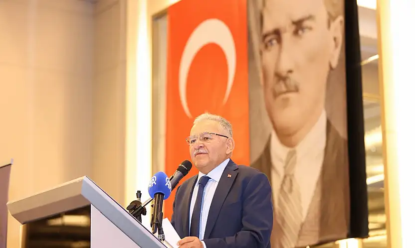 Başkan Büyükkılıç, sosyal belediyecilik başarılarıyla iç Anadolu toplantısında övgü aldı