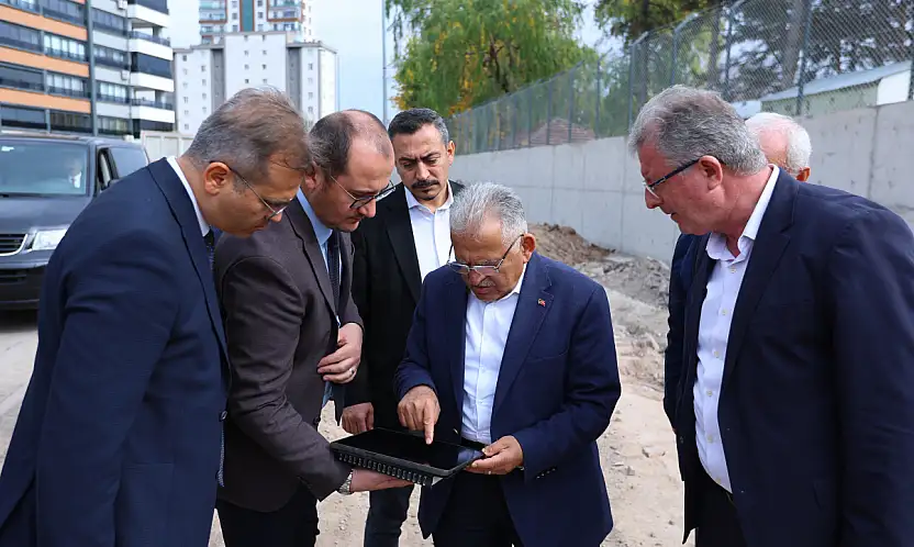 Büyükkılıç'tan kartal kavşağı öncesi yol incelemesi