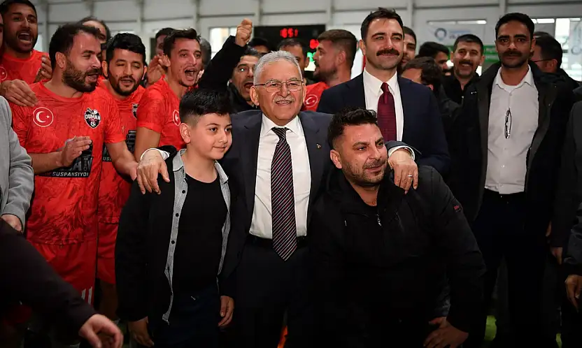 Büyükkılıç, Turnuvada personelle buluştu