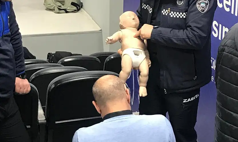 Büyükşehir personeline sertifikalı ilk yardım eğitimi