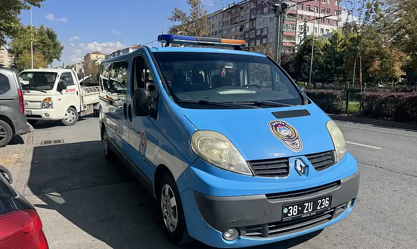 Büyükşehir Zabıtası'ndan hatalı park denetimi