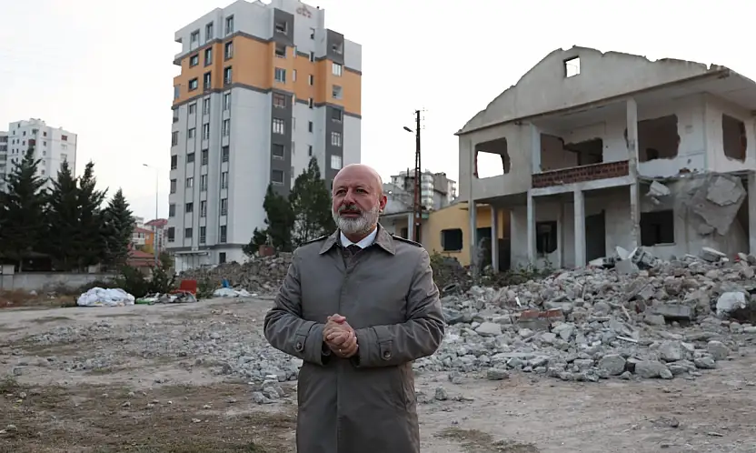 Çolakbayrakdar Uğurevler'de dönüşümü inceledi