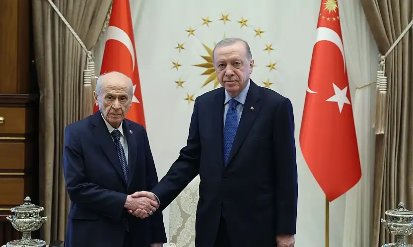 Cumhurbaşkanı Erdoğan, MHP Lideri Bahçeli ile Külliye'de görüştü