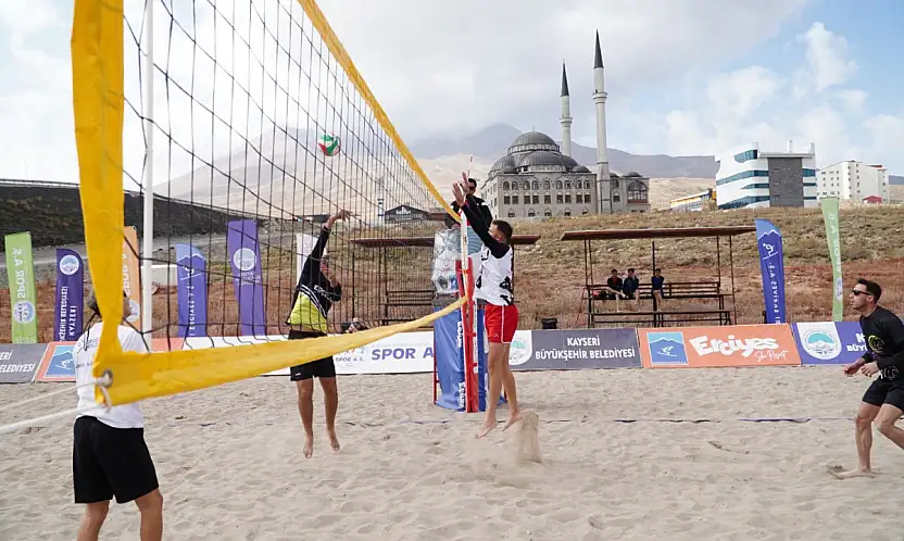 Erciyes Plaj Voleybolu Turnuvası İçin Kayıtlar Başladı