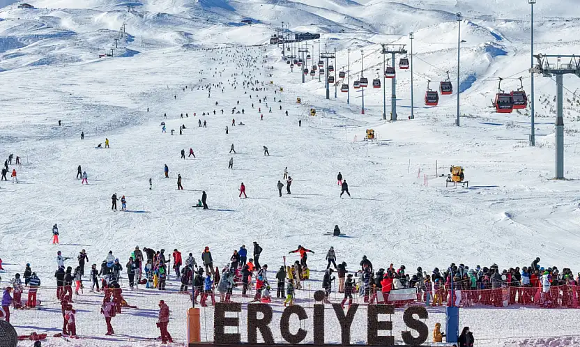 Erciyes'te hafta sonu yoğunluğu