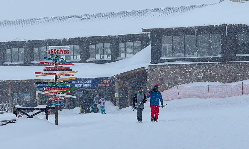 Erciyes'te kar kalınlığı 180 santimetre oldu