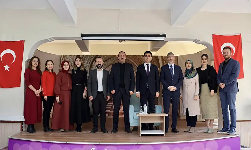 İlmek'ten gençlere uyarı