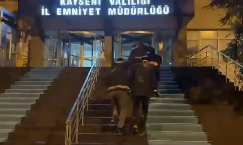 Kayseri'de Uyuşturucuya Çifte Darbe: 3 Tutuklama