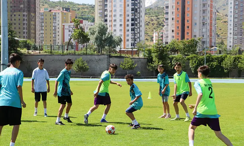 Kayseri'de Uyuşturucuyla Mücadele Günü'nde Sporla Farkındalık Etkinliği