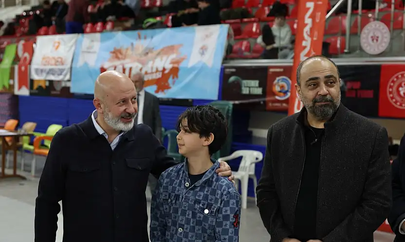 Kocasinan'da Satranç Şampiyonları Belirlendi