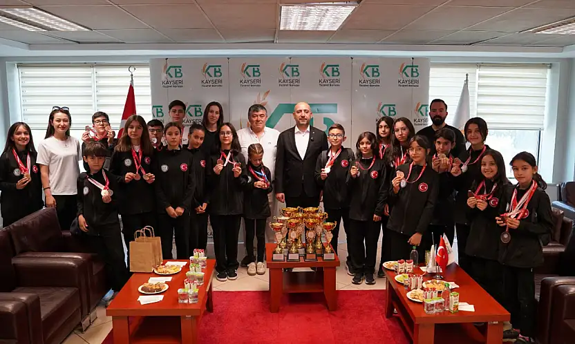 KTB ERVA sporcuları Başkan Bağlamış'ı ziyaret etti
