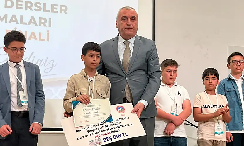 Kur'an-ı Kerim'i Güzel Okuyan Öğrenciler Kayseri'de Yarıştı