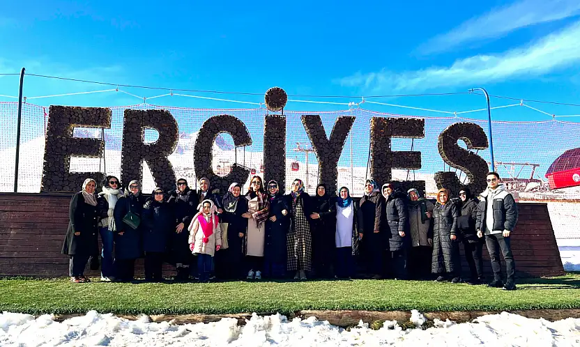 Melikgazi Belediyesi, Dünya engelliler Günü'nde Erciyes'te etkinlik düzenledi