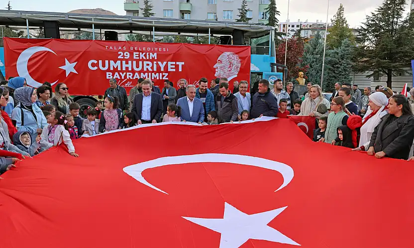 Talas'ta 29 Ekim coşkusu