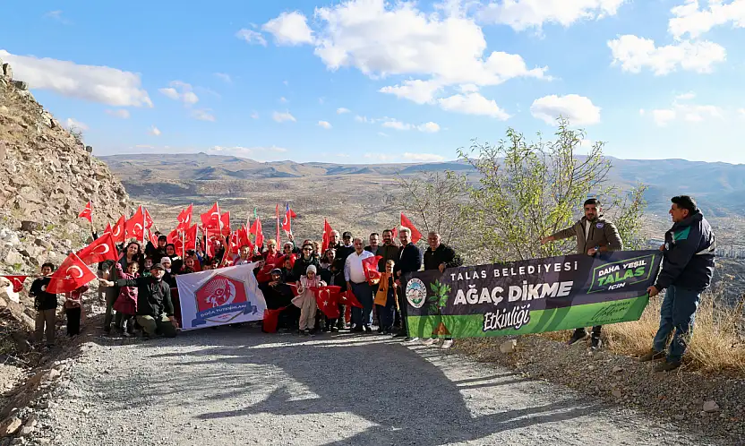 Talas'ta Cumhuriyet coşkusu fidanlarla yeşerdi