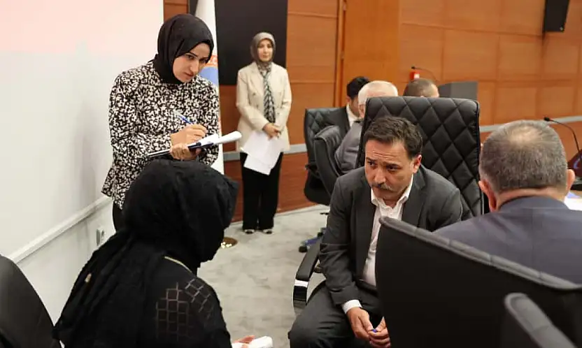 Vali Çiçek vatandaşlarla buluştu