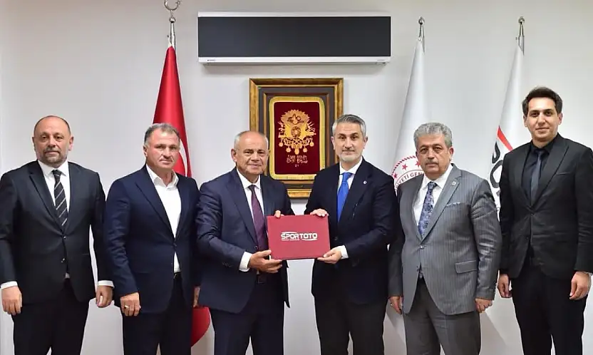 Yahyalı'ya yarı olimpik kapalı yüzme havuzu yapılacak