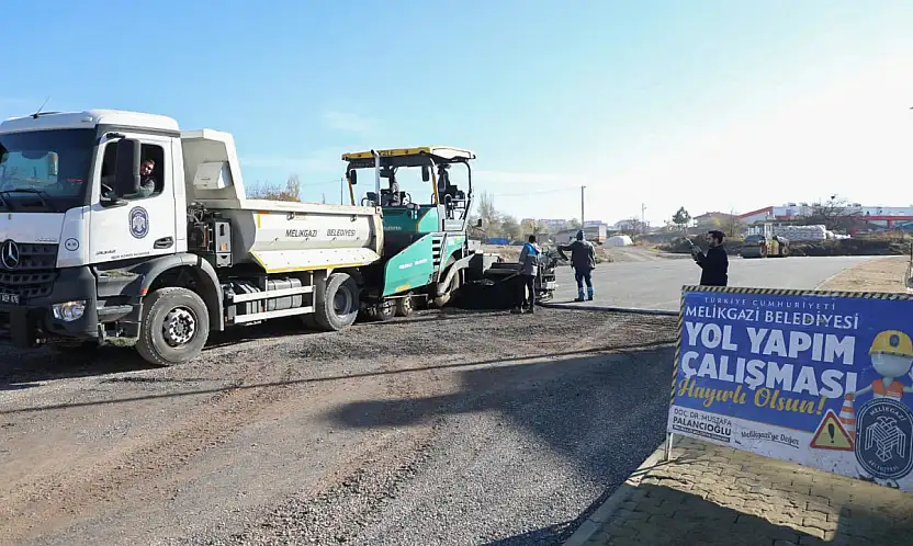 Yeşilyurt'ta asfalt çalışması