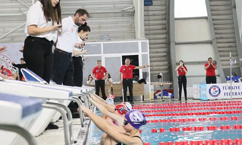 Yüzmede il birinciliği tamamlandı